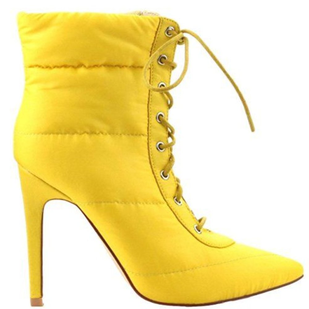 Cape Robbin Gigi-135 Yellow Lace Up Pointed Pointy Toe Puffer Ankle Boots Size 6